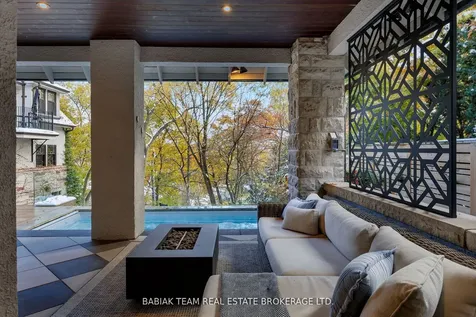 35 Baby Point Crescent Toronto ON M6S 2B7