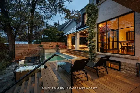 35 Baby Point Crescent Toronto ON M6S 2B7