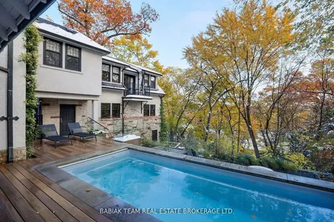 35 Baby Point Crescent Toronto ON M6S 2B7