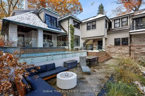 35 Baby Point Crescent Toronto ON M6S 2B7
