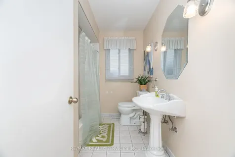 41 Kimbark Drive Brampton ON L6X 2A3