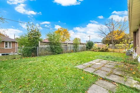 41 Kimbark Drive Brampton ON L6X 2A3