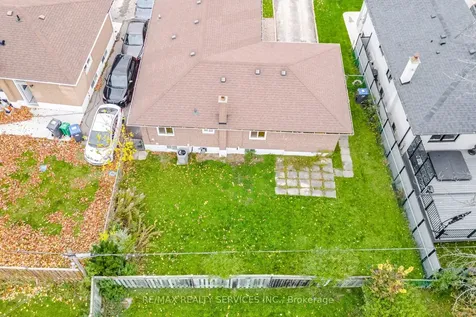 41 Kimbark Drive Brampton ON L6X 2A3