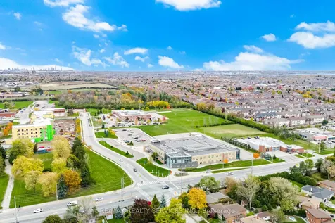 41 Kimbark Drive Brampton ON L6X 2A3