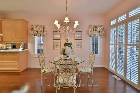 2182 Turnberry Road Burlington ON L7M 4P9