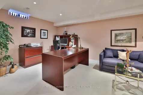 2182 Turnberry Road Burlington ON L7M 4P9