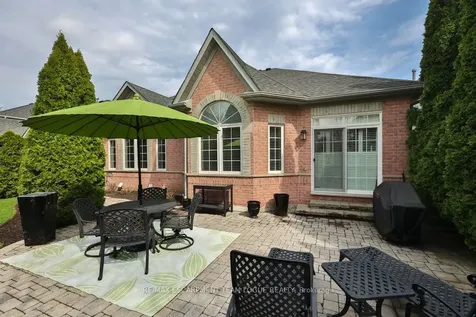 2182 Turnberry Road Burlington ON L7M 4P9