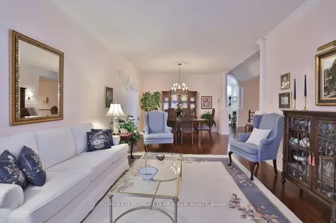 2182 Turnberry Road Burlington ON L7M 4P9
