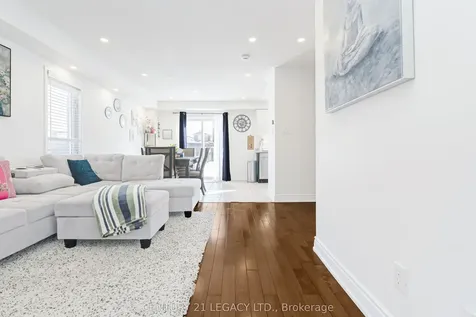 129 Sugarhill Drive Brampton ON L7A 3X4