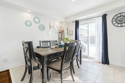 129 Sugarhill Drive Brampton ON L7A 3X4