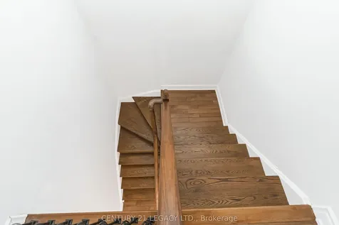 129 Sugarhill Drive Brampton ON L7A 3X4