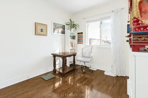 129 Sugarhill Drive Brampton ON L7A 3X4