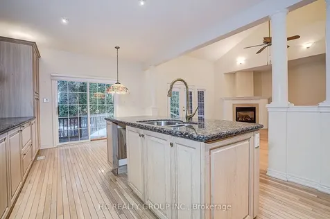 2175 Stavebank Road Mississauga ON L5C 1T3