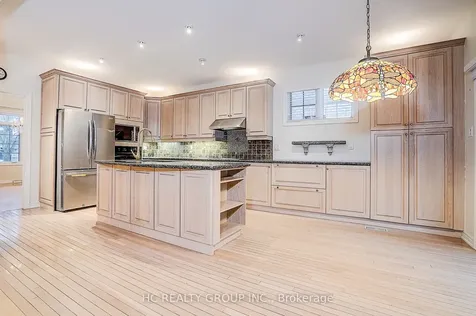 2175 Stavebank Road Mississauga ON L5C 1T3