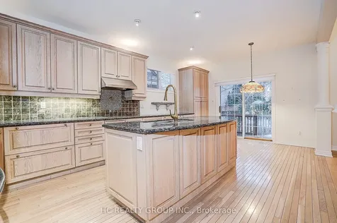 2175 Stavebank Road Mississauga ON L5C 1T3