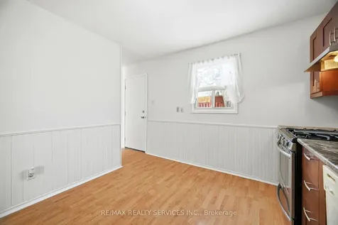 4 Huntington Court Brampton ON L6S 1S4