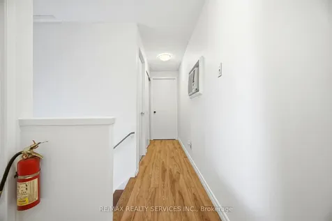 4 Huntington Court Brampton ON L6S 1S4