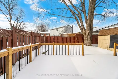 4 Huntington Court Brampton ON L6S 1S4