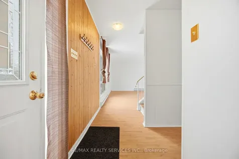 4 Huntington Court Brampton ON L6S 1S4