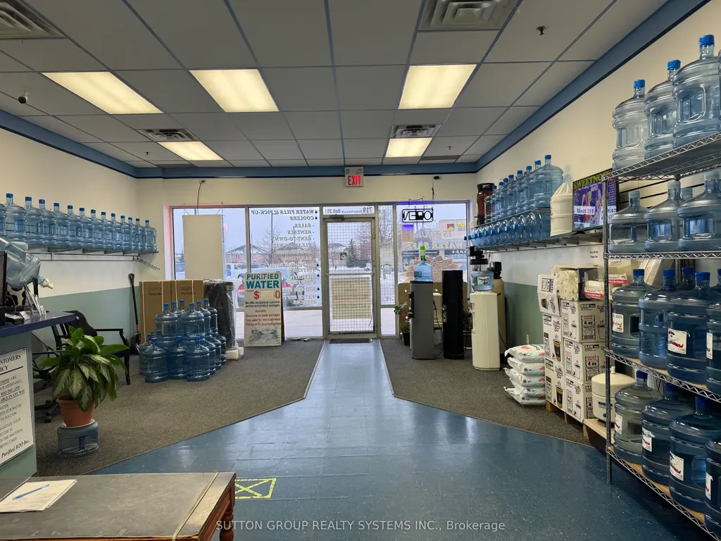 719 Central Parkway Mississauga ON L5B 4L1