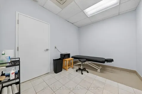 2978 Islington Avenue Toronto ON M9L 2K6