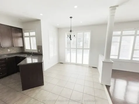 5476 Freshwater Drive Mississauga ON L5M 0J8