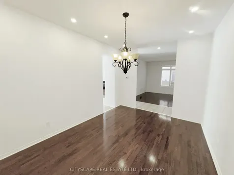 5476 Freshwater Drive Mississauga ON L5M 0J8