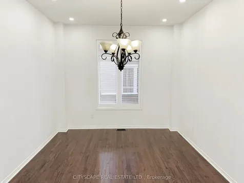 5476 Freshwater Drive Mississauga ON L5M 0J8