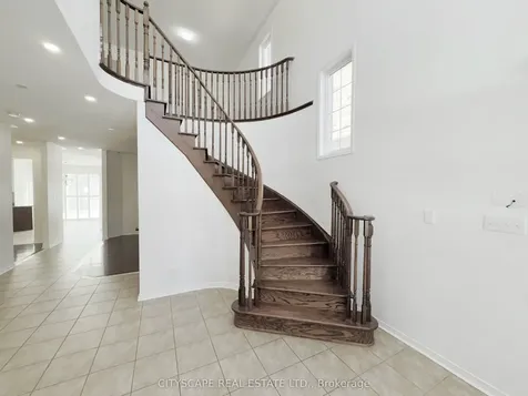 5476 Freshwater Drive Mississauga ON L5M 0J8