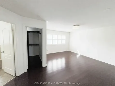 5476 Freshwater Drive Mississauga ON L5M 0J8