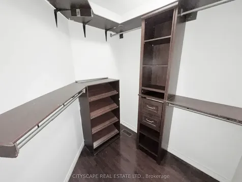 5476 Freshwater Drive Mississauga ON L5M 0J8