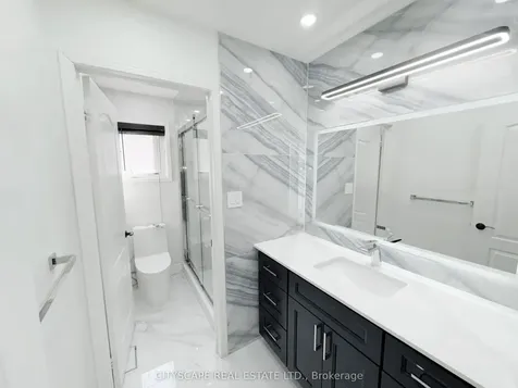 5476 Freshwater Drive Mississauga ON L5M 0J8