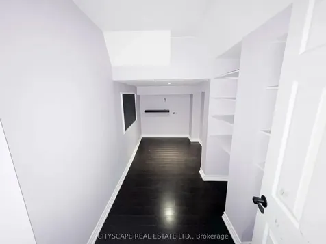 5476 Freshwater Drive Mississauga ON L5M 0J8