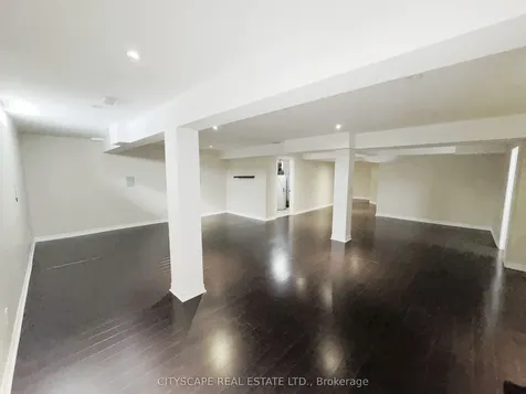 5476 Freshwater Drive Mississauga ON L5M 0J8