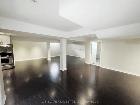 5476 Freshwater Drive Mississauga ON L5M 0J8
