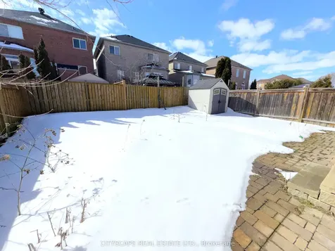 5476 Freshwater Drive Mississauga ON L5M 0J8