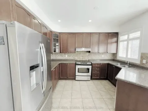 5476 Freshwater Drive Mississauga ON L5M 0J8