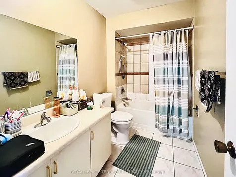 531 Loretta Court Mississauga ON L5B 3S2