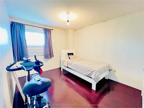 531 Loretta Court Mississauga ON L5B 3S2