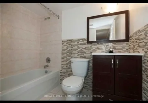 531 Loretta Court Mississauga ON L5B 3S2