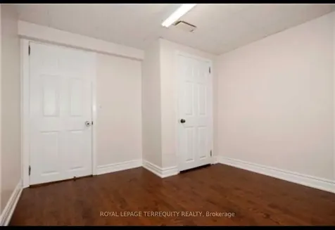 531 Loretta Court Mississauga ON L5B 3S2