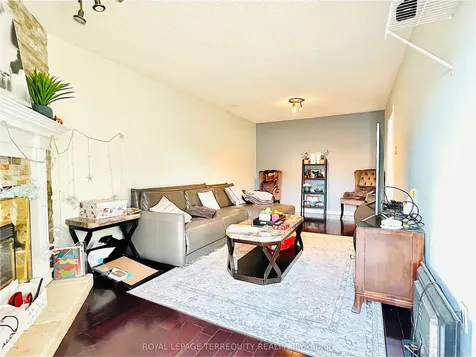 531 Loretta Court Mississauga ON L5B 3S2