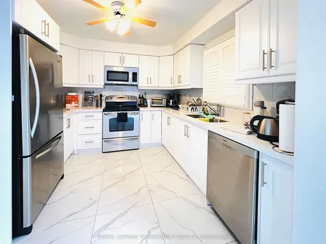 531 Loretta Court Mississauga ON L5B 3S2