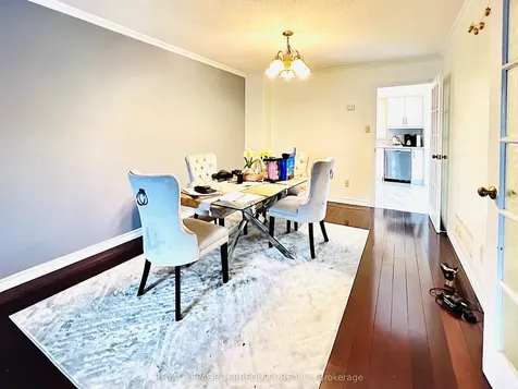 531 Loretta Court Mississauga ON L5B 3S2