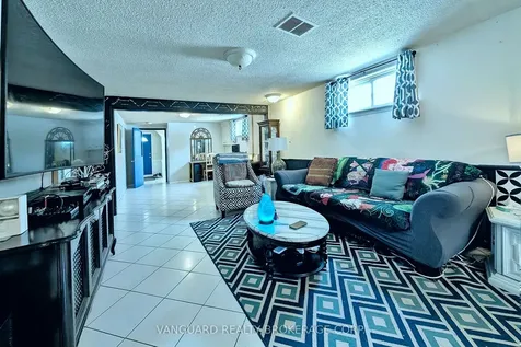 92 Skelton Boulevard Brampton ON L6V 2P6