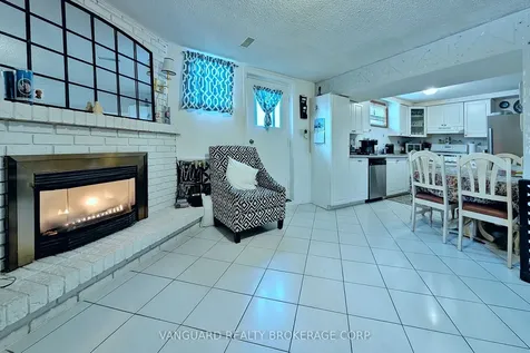 92 Skelton Boulevard Brampton ON L6V 2P6