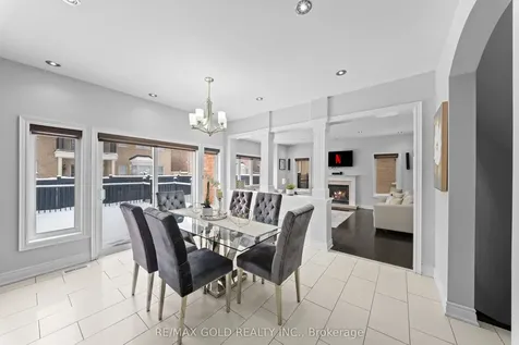 62 Bakersfield Road Brampton ON L6P 3Y5