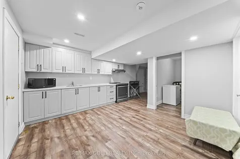 62 Bakersfield Road Brampton ON L6P 3Y5