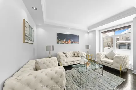 62 Bakersfield Road Brampton ON L6P 3Y5