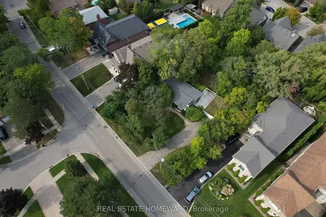 2441 Old Carriage Road Mississauga ON L5C 1Y6